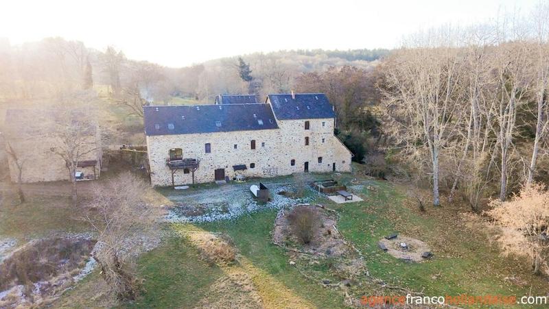 Moulin - 355 m² - 10 pièces