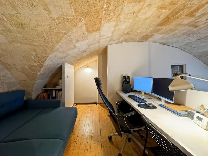 Appartement - 85 m² - 3 pièces