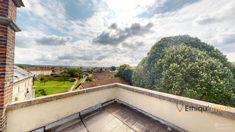 Maison - 424 m² - 10 pièces