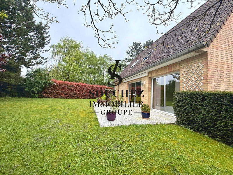 Maison - 143 m² - 8 pièces