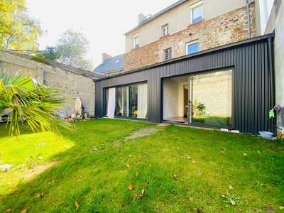 Maison - 167 m² - 7 pièces