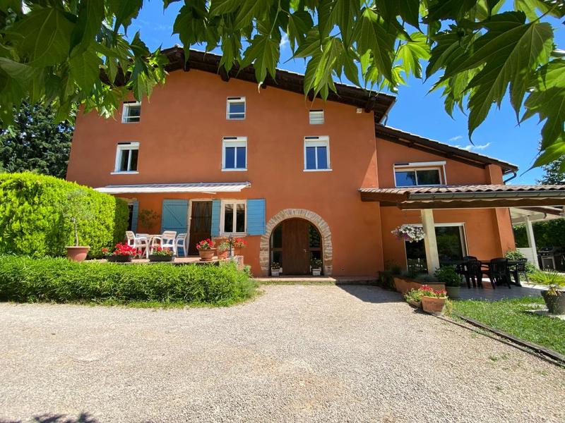 Maison ancienne - 220 m² - 8 pièces