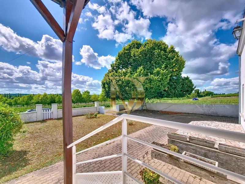 Château - 110 m² - 4 pièces