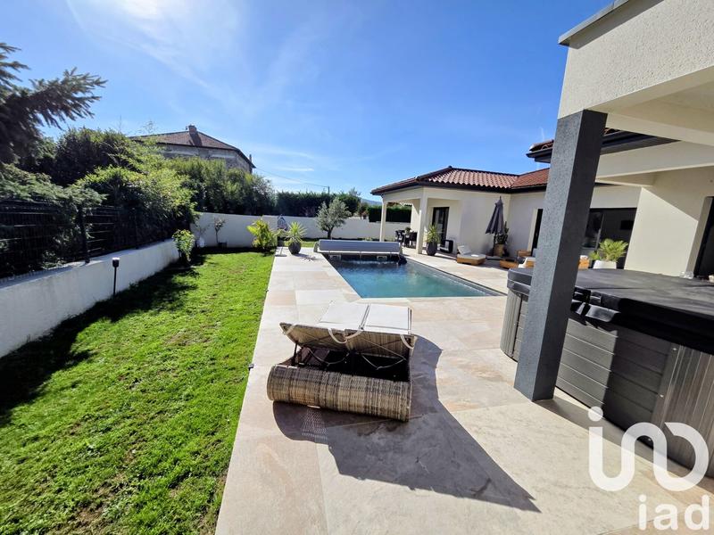 Maison - 135 m² - 6 pièces