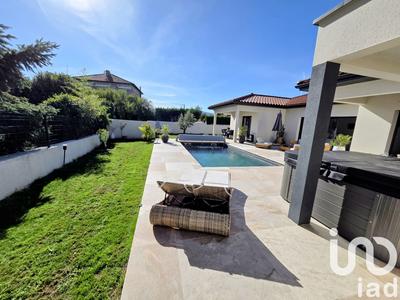 Maison - 135 m² - 6 pièces