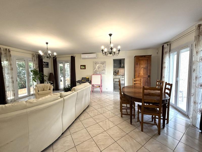 Villa - 170 m² - 8 pièces