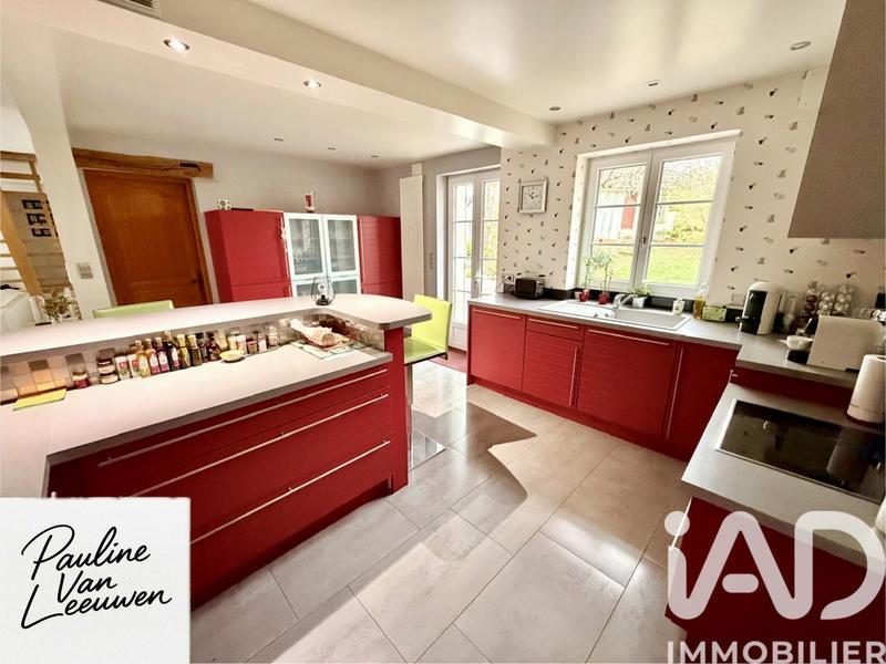 Maison - 235 m² - 8 pièces