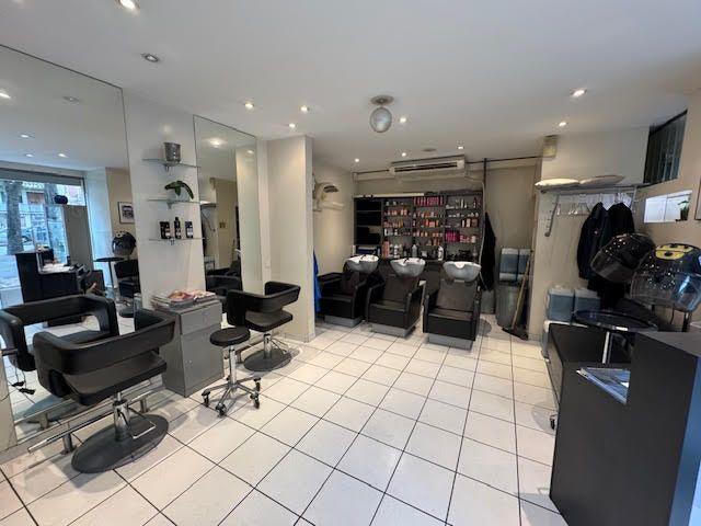 Beauté / Bien-être - 33 m²