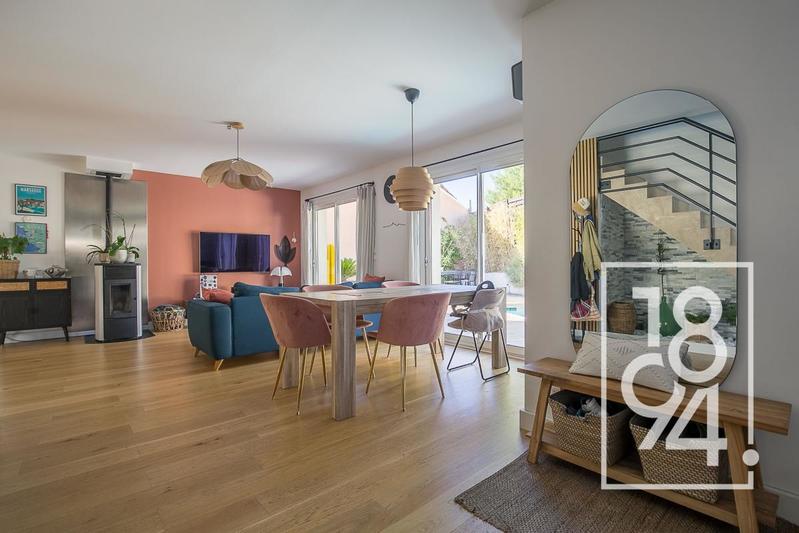 Maison - 102 m² - 5 pièces