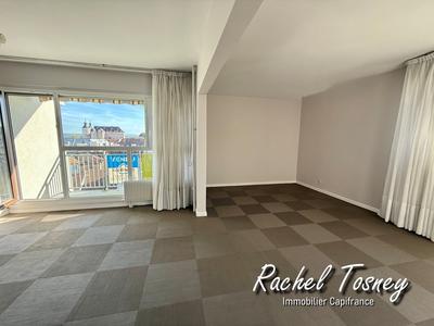 Appartement - 95 m² - 5 pièces