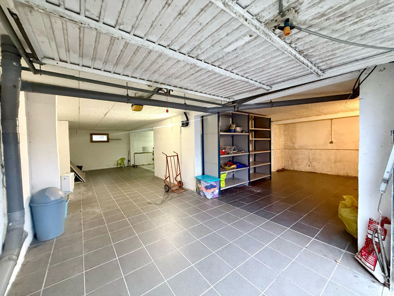 Maison - 99 m² - 5 pièces