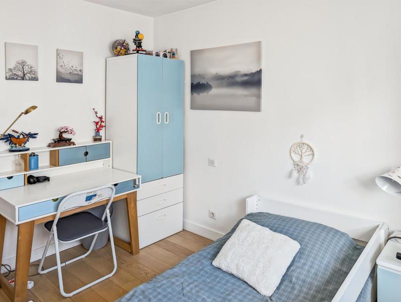 Appartement - 99 m² - 5 pièces