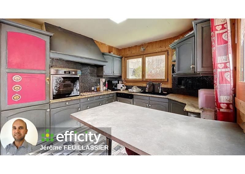 Maison - 90 m² - 4 pièces