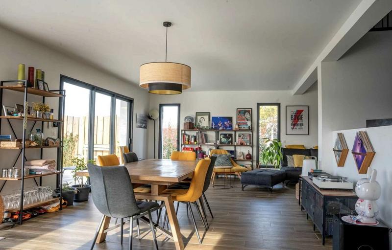 Viager - Maison contemporaine - 198 m² - 7 pièces