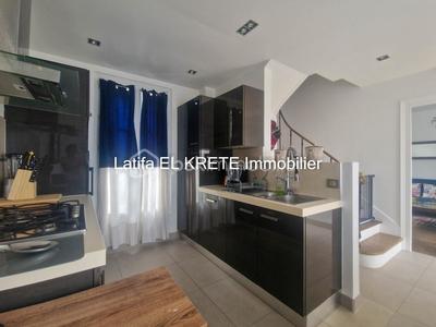 Maison - 92 m² - 7 pièces