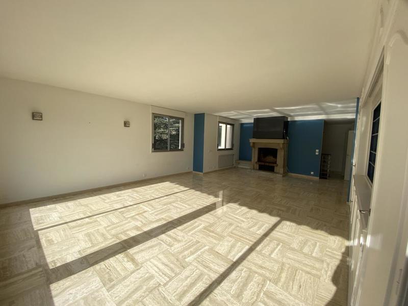 Appartement - 160 m² - 7 pièces