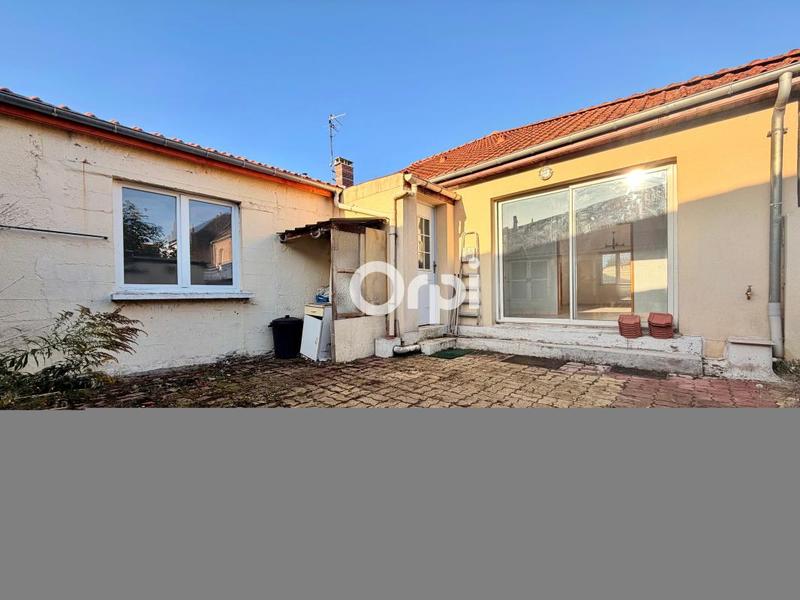 Maison - 93 m² - 4 pièces