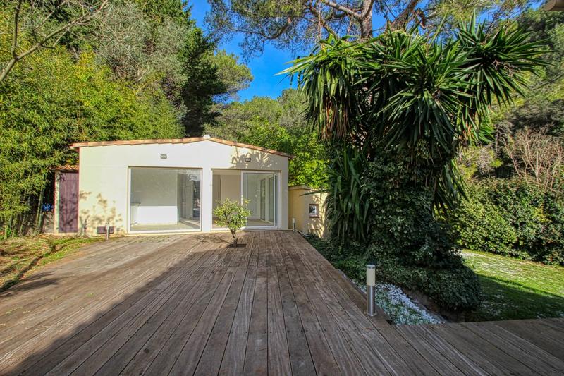 Villa - 215 m² - 5 pièces