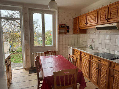 Maison - 80 m² - 4 pièces