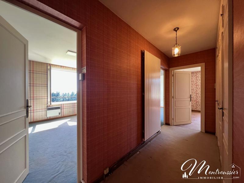 Propriété - 400 m² - 20 pièces