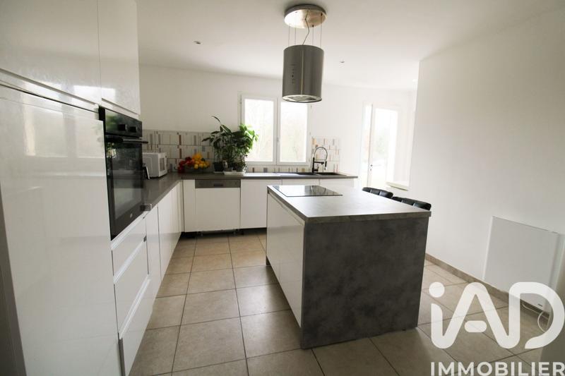 Maison - 189 m² - 8 pièces