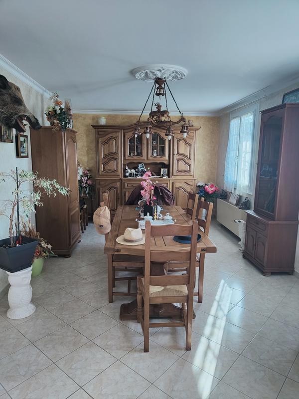 Maison - 80 m² - 5 pièces