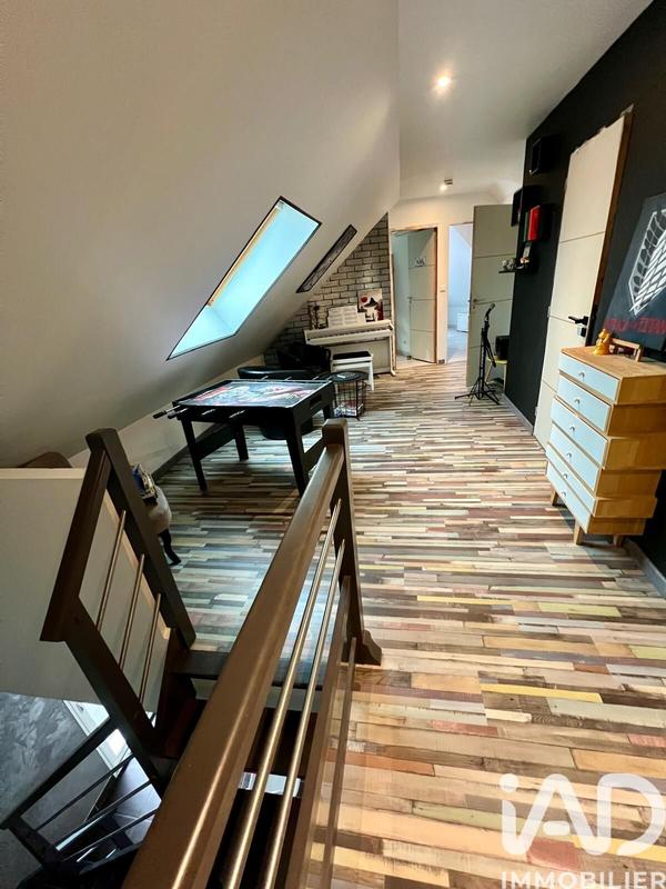 Maison - 144 m² - 8 pièces