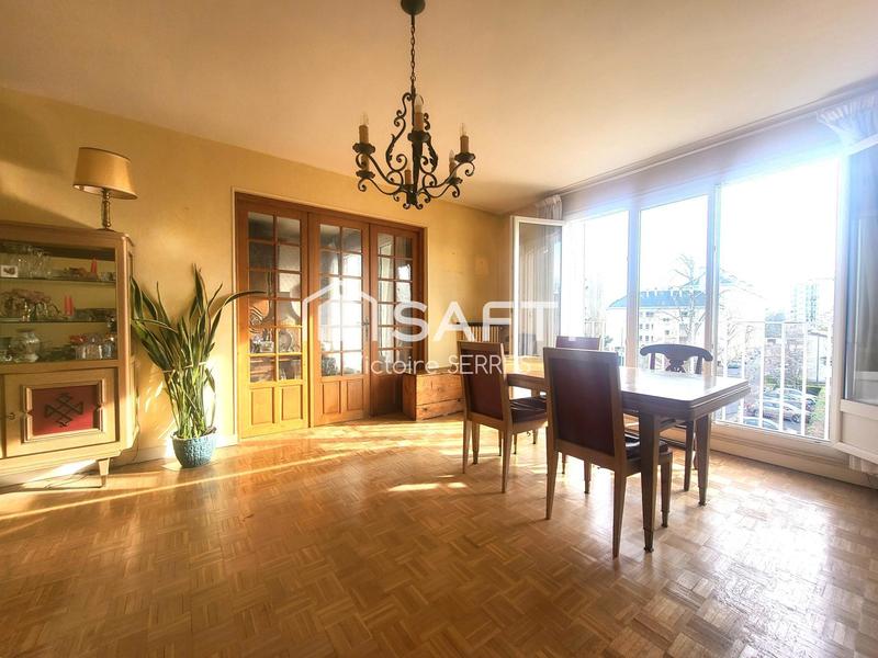 Appartement - 84 m² - 4 pièces