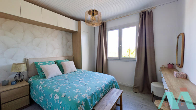 Maison - 102 m² - 4 pièces