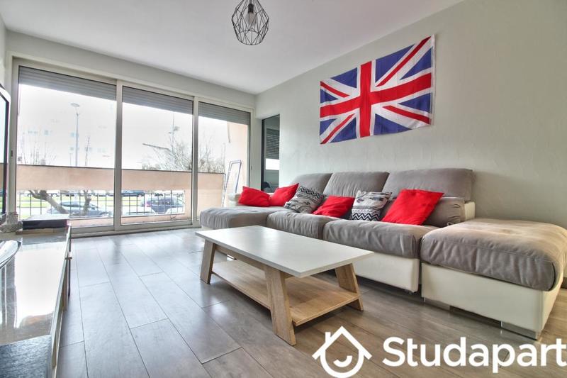 Chambre - 11 m² - 1 pièce