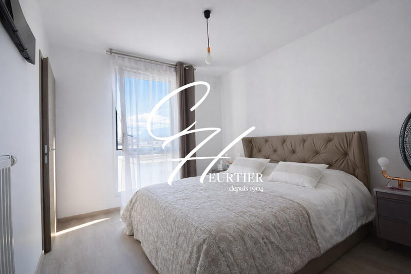 Appartement - 105 m² - 4 pièces