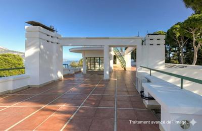 Villa - 594 m² - 11 pièces