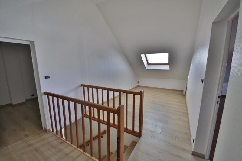 Maison - 180 m² - 5 pièces
