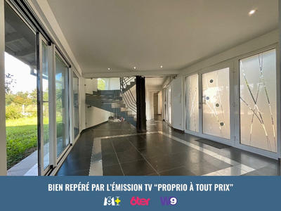 Maison - 486 m² - 11 pièces