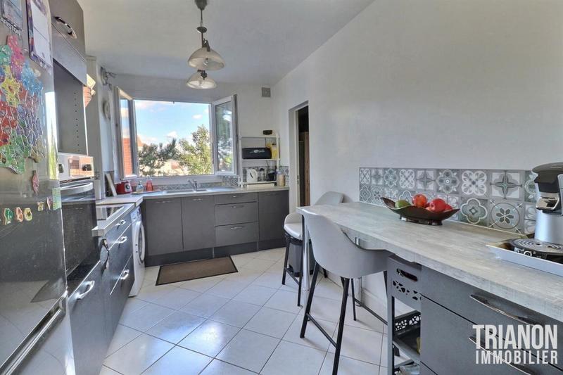 Appartement - 103 m² - 5 pièces