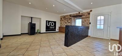 Maison - 233 m² - 8 pièces