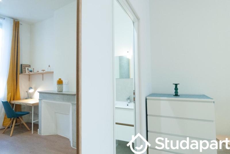 Chambre - 25 m² - 1 pièce