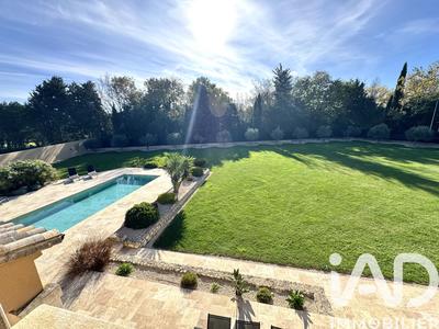 Maison - 205 m² - 6 pièces