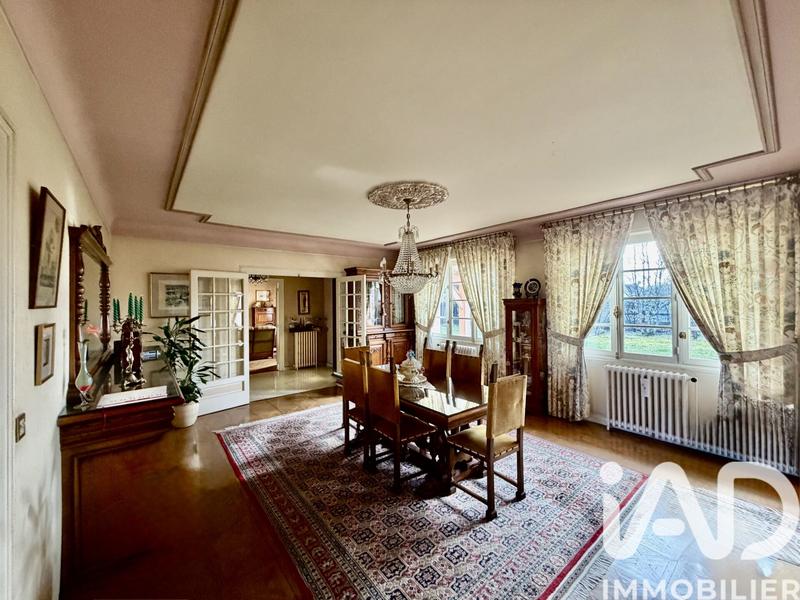 Maison de maîtres - 258 m² - 7 pièces