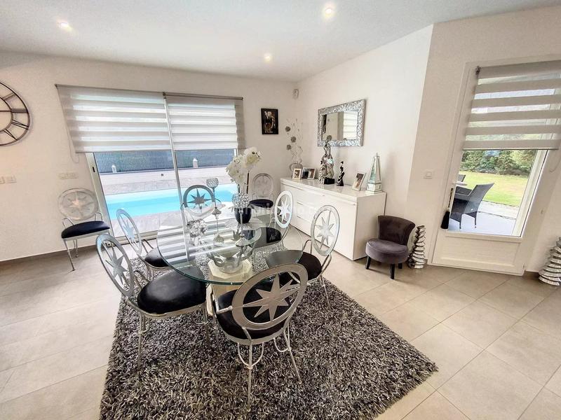 Maison - 190 m² - 7 pièces