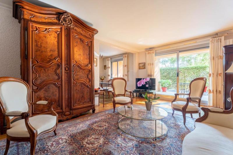 Appartement - 90 m² - 4 pièces