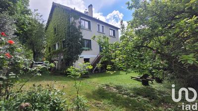 Maison - 260 m² - 9 pièces