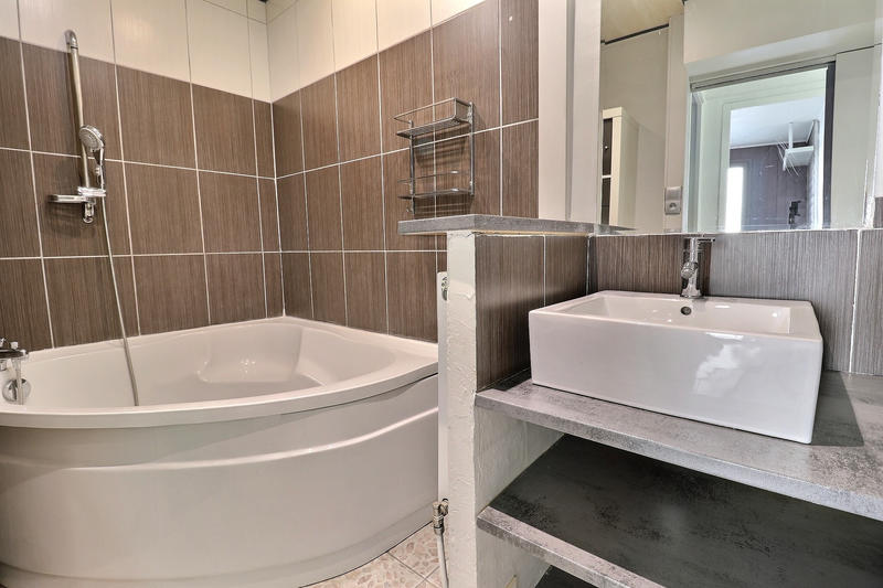 Appartement - 70 m² - 4 pièces