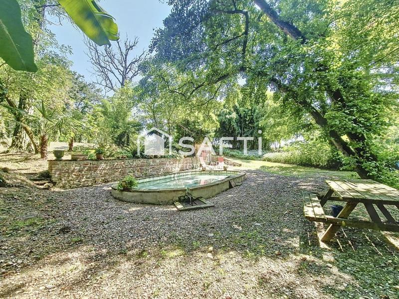 Château - 448 m² - 12 pièces