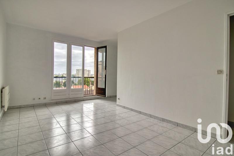 Studio - 30 m² - 1 pièce