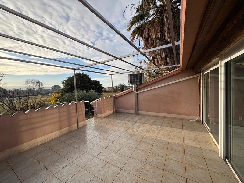 Immeuble - 130 m² - 6 pièces