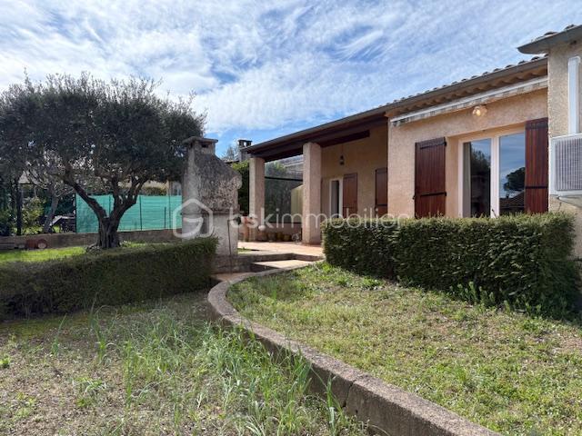 Maison traditionnelle - 105 m² - 5 pièces