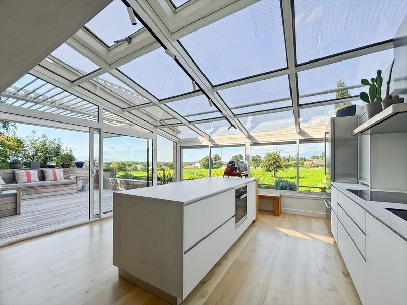 Appartement - 187 m² - 5 pièces