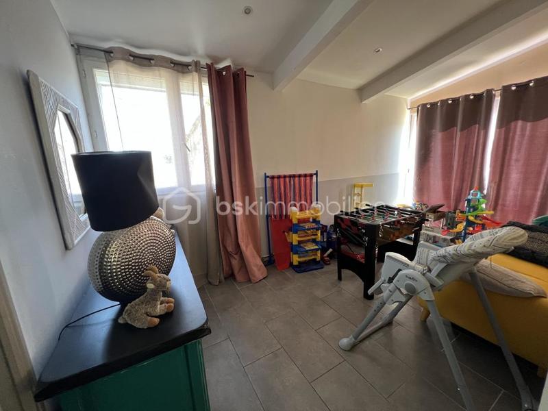 Immeuble - 800 m² - 37 pièces