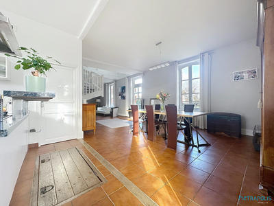 Maison ancienne - 177 m² - 6 pièces